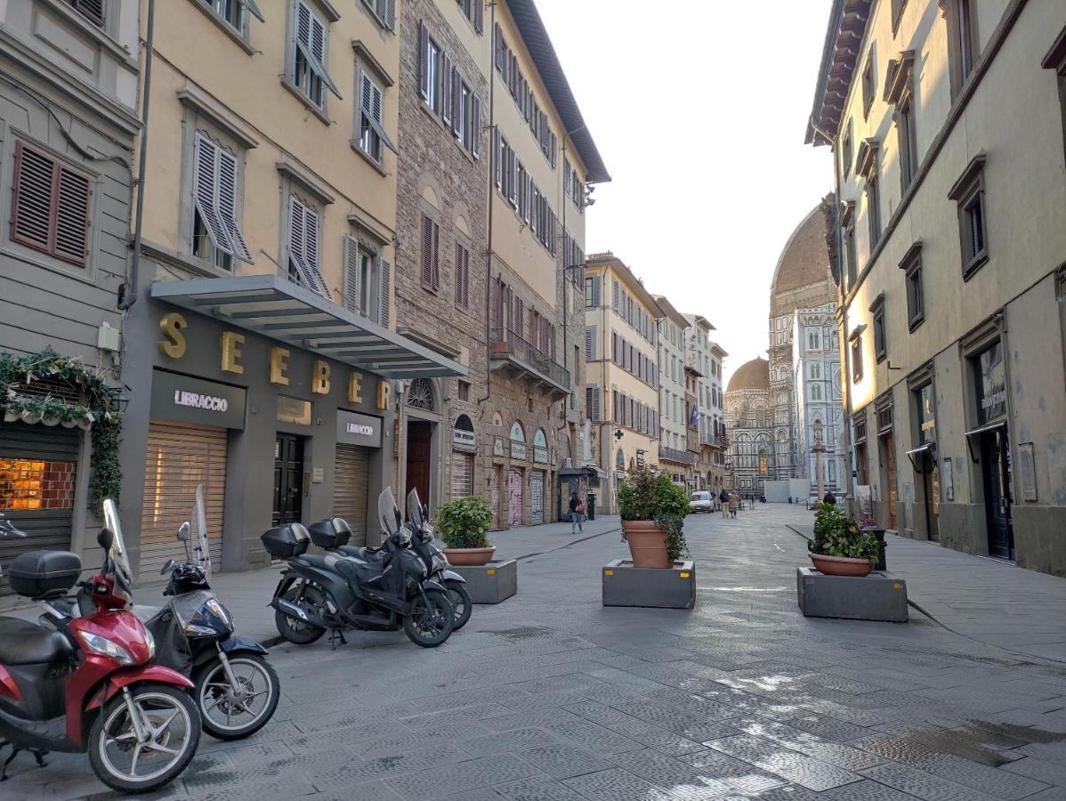 Big Apartment A Stone'S Throw From The Duomo Firenze Eksteriør bilde