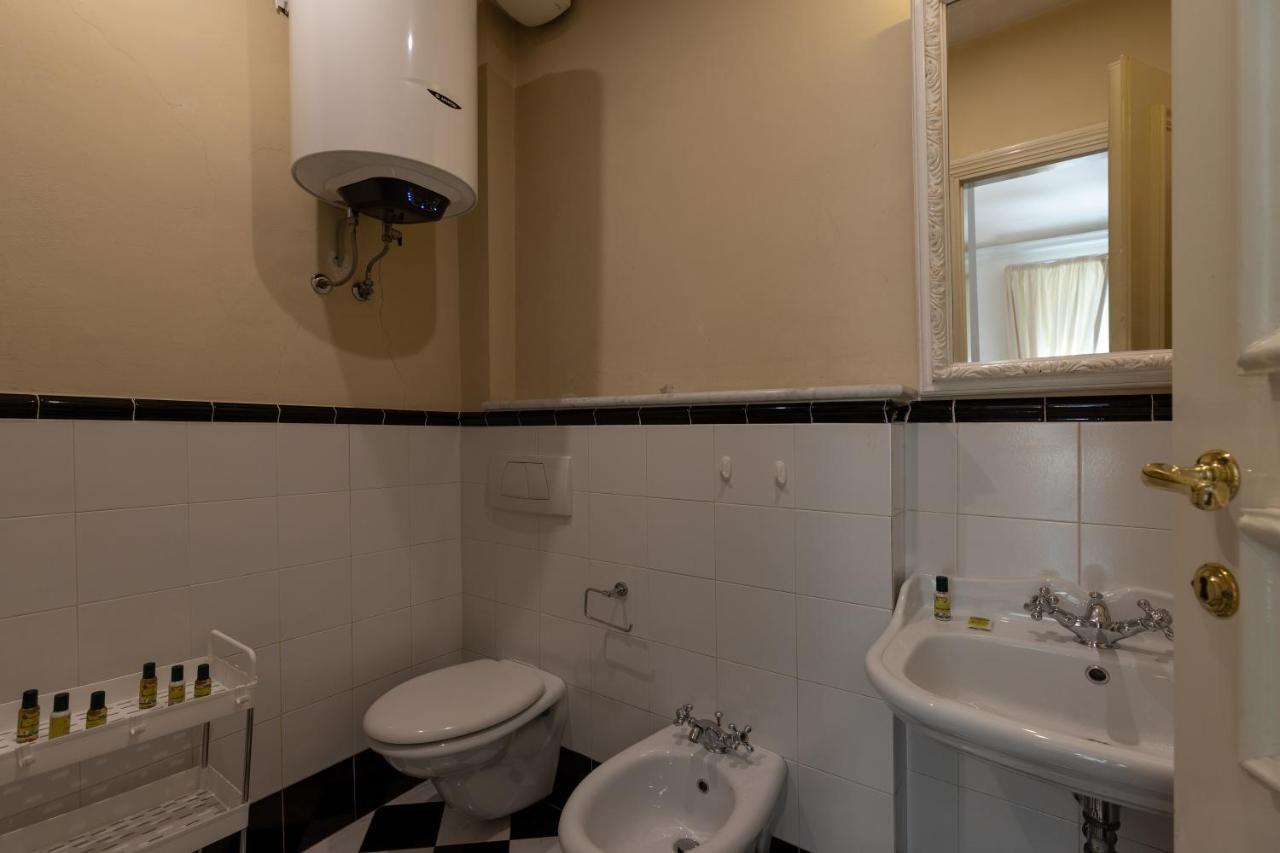Big Apartment A Stone'S Throw From The Duomo Firenze Eksteriør bilde